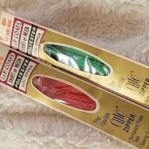 NWT Vintage 70s J.P. Coats Flexible Zipper Set - Red and Green